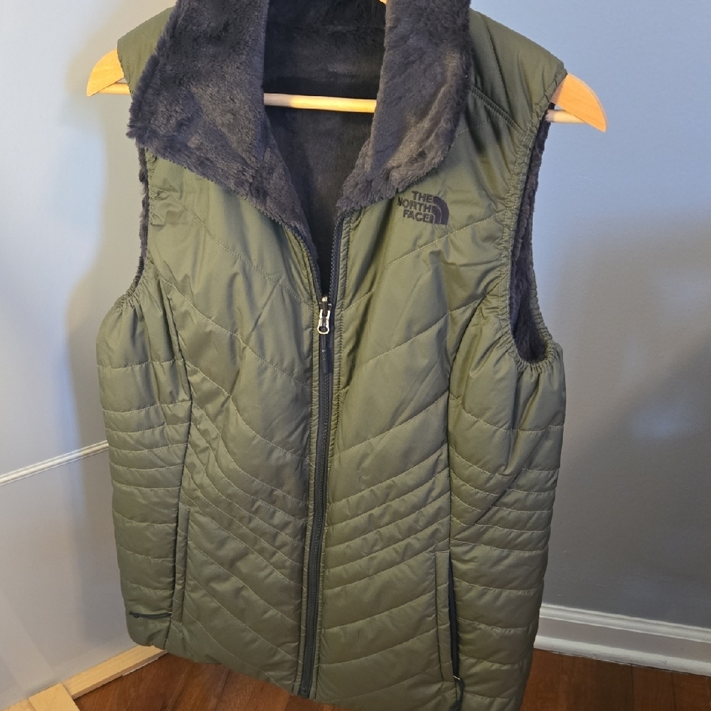 The North Face Reversable Women's Green Quilted/Faux Fur Vest